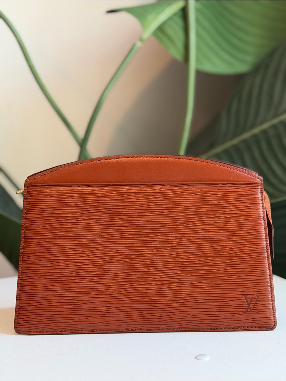 Louis Vuitton ‘Epi Leather Trousse Crête Clutch’